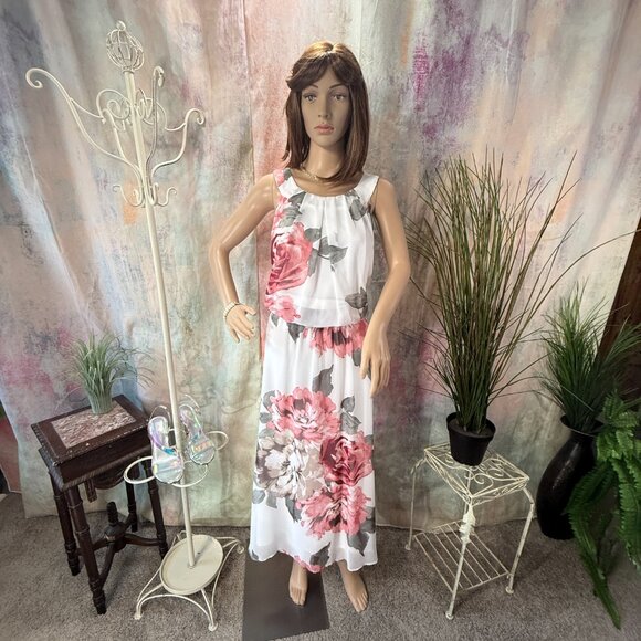 πRobbie Bee Flattering Floral Sleeveless Elastic Waistline Chiffon Maxi Dress - Picture 3 of 16